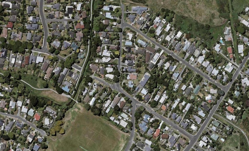 2 Moa Road, Raumati Beach, Paraparaumu - Carousel 1