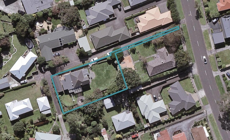 114A Govett Avenue, Frankleigh Park, New Plymouth - Carousel 1