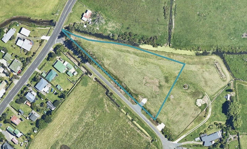 26 Spencer Avenue, Maketu, Te Puke - Carousel 1