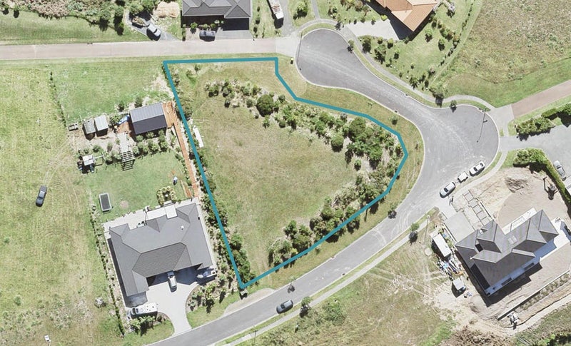 33 Balboa Drive, Matakatia, Whangaparāoa - Carousel 1