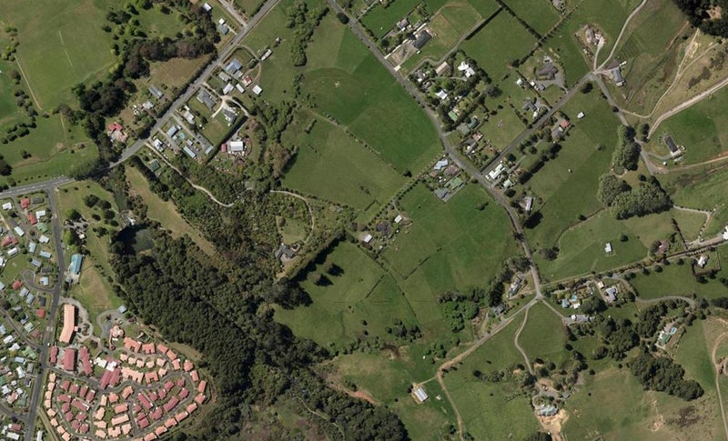 13 Crepe Myrtle Street, Glenbervie, Whangārei - Carousel 1