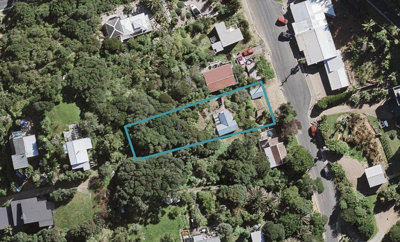 38 Palm Road, Palm Beach, Waiheke Island - Carousel 1
