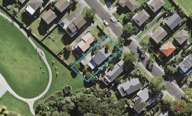 54 Simon Ellice Drive, Bayview, Auckland - Carousel 1
