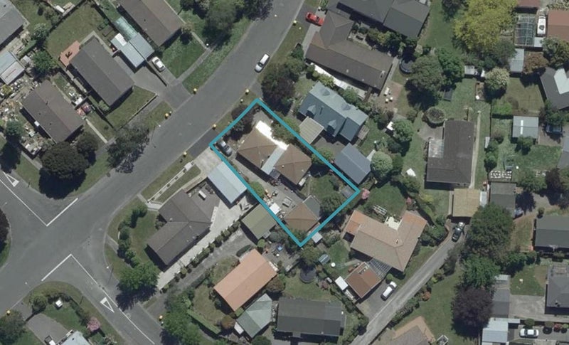 12 Jenkins Avenue, Redwood, Christchurch - Carousel 1