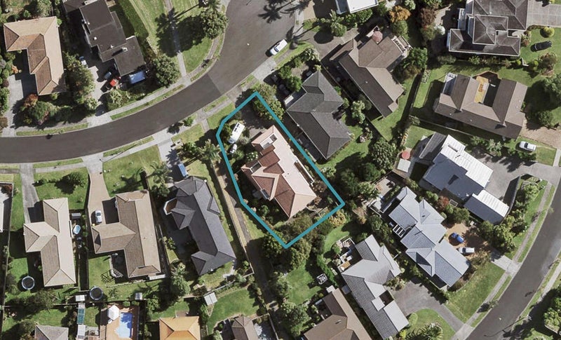 31 Peretao Rise, The Gardens, Auckland - Carousel 1