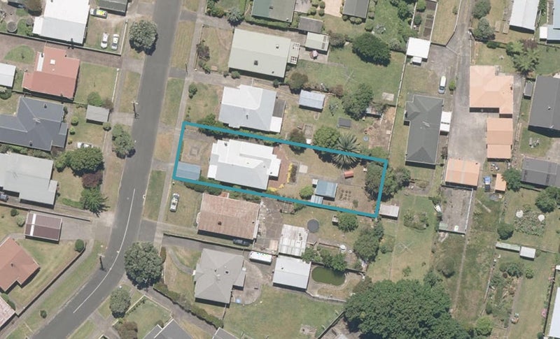 9 Central Avenue, Gonville, Whanganui - Carousel 1