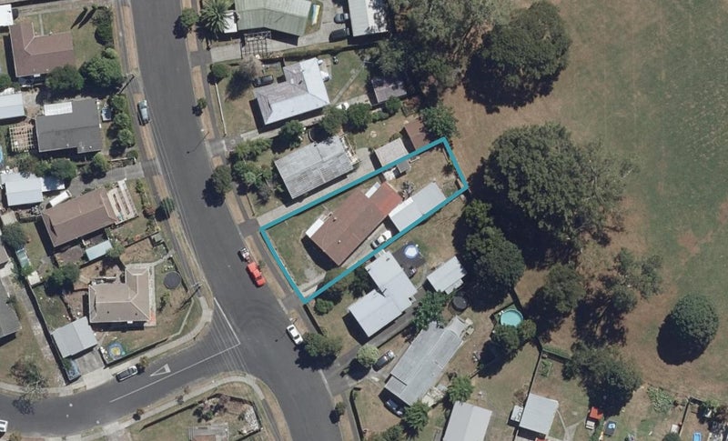 10 Coventry Road, Melville, Hamilton - Carousel 1