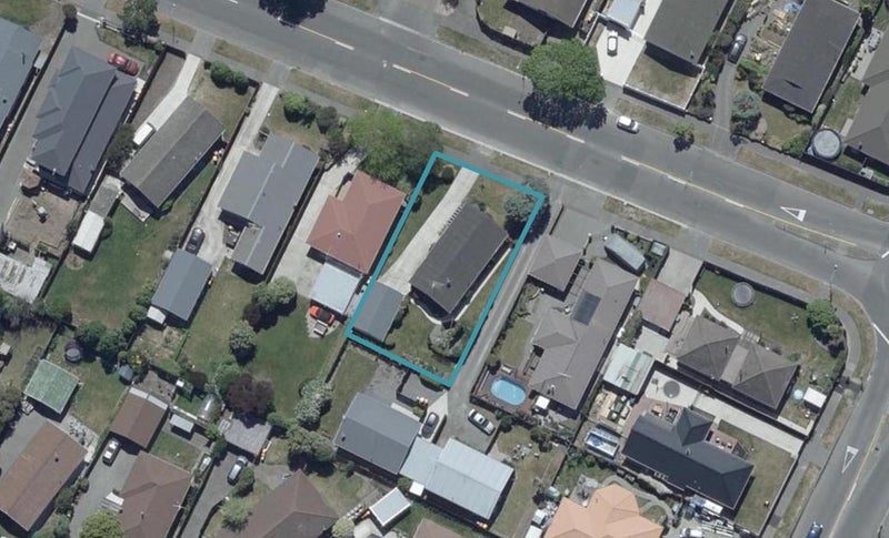 125 Queenspark Drive, Parklands, Christchurch - Carousel 1