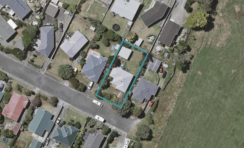 10 Yates Street, Otaki Beach, Otaki - Carousel 1
