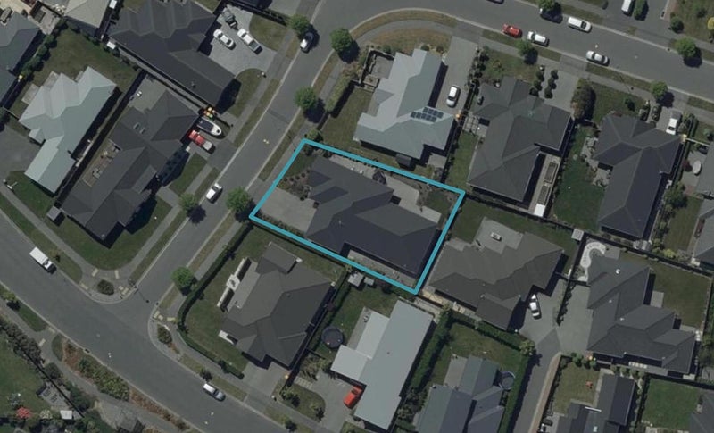 4 Handley Crescent, Wigram, Christchurch - Carousel 1
