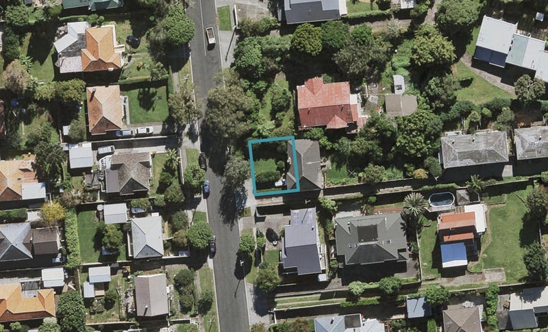 1/37 Mariri Road, Onehunga, Auckland - Carousel 1