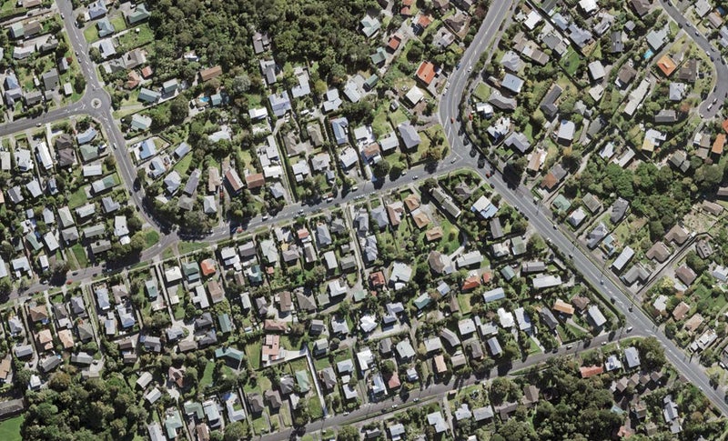 12 Roberts Road, Glenfield, Auckland - Carousel 1
