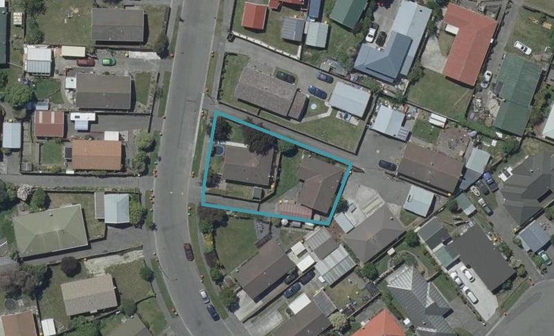2/8 Raymond Road, Bromley, Christchurch - Carousel 1