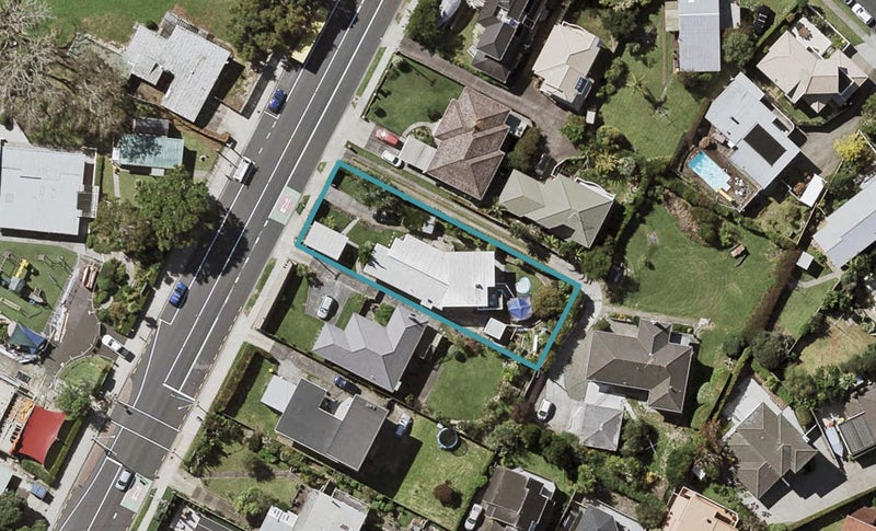 87 Forrest Hill Road, Milford, Auckland - Carousel 1