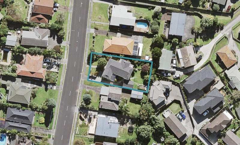 64 Halsey Drive, Lynfield, Auckland - Carousel 1