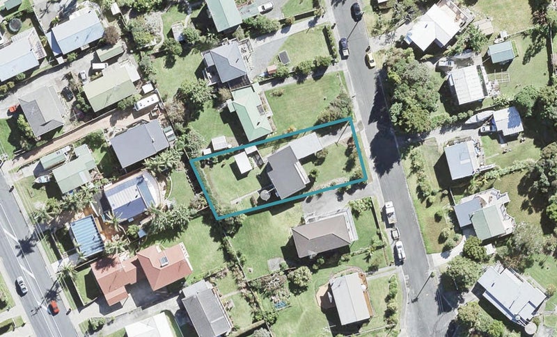 10 Virginia Circus, Snells Beach, Snells Beach - Carousel 1