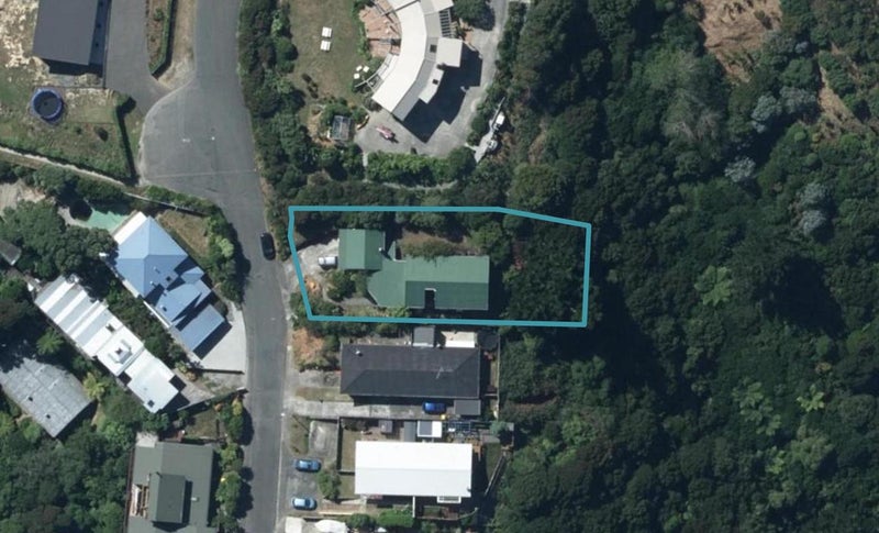 32 The Track, Plimmerton, Porirua - Carousel 1