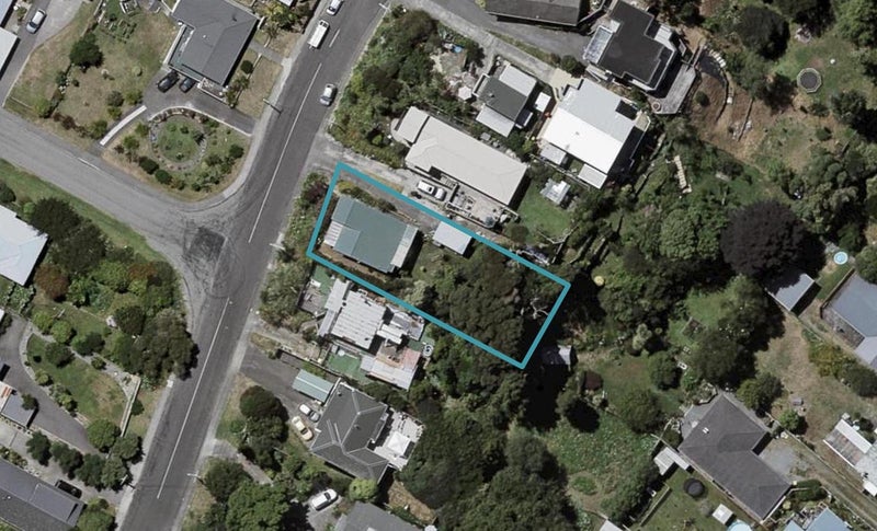16 Kiwi Road, Raumati Beach, Paraparaumu - Carousel 1