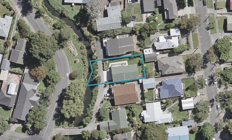 290 Riverside Drive Central, Waterloo, Lower Hutt - Carousel 1