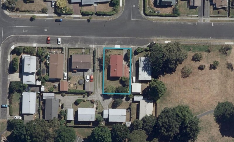 41 Hibiscus Avenue, Hamilton Lake, Hamilton - Carousel 1