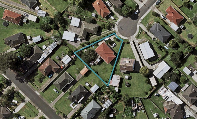 11 Ross Avenue, Otara, Auckland - Carousel 1