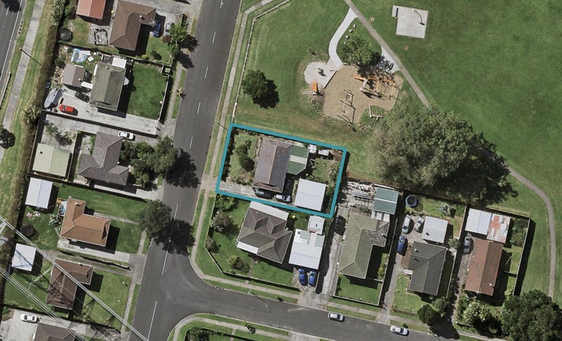 20 Dissmeyer Drive, Clover Park, Auckland - Carousel 1