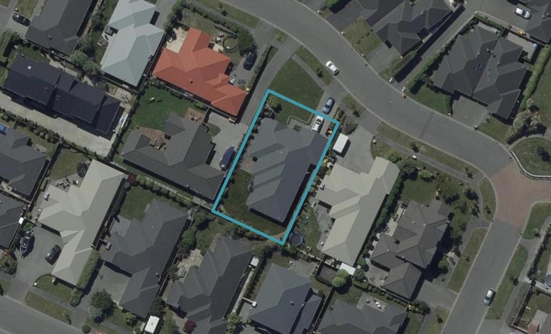 9 Date Crescent, Aidanfield, Christchurch - Carousel 1