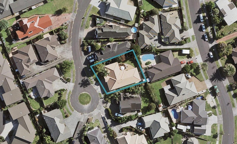 8 Pat O'Connor Place, Manurewa, Auckland - Carousel 1