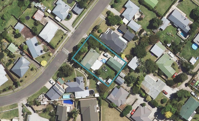 6 Riperata Street, Riverdale, Gisborne - Carousel 1