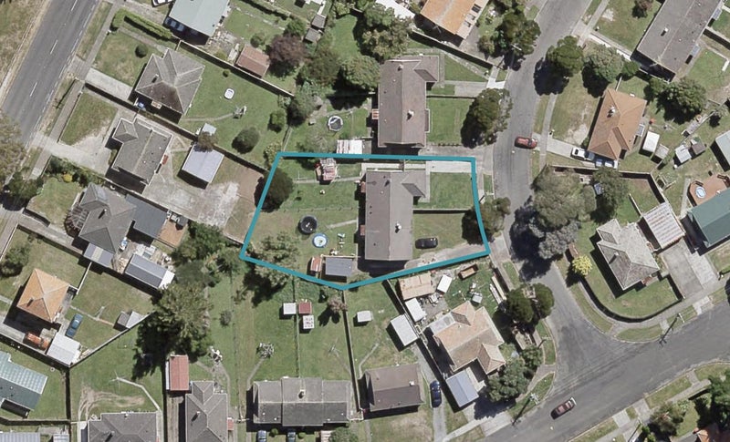 2/1 Norris Grove, Taita, Lower Hutt - Carousel 1