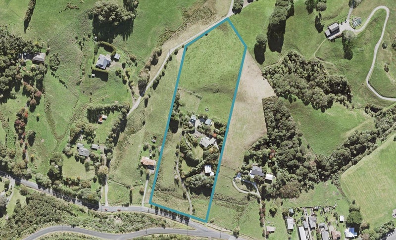 2 Wairere Road, Henderson - Carousel 1