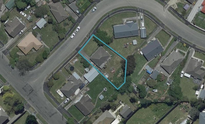 49 Bellbrook Crescent, Shirley, Christchurch - Carousel 1