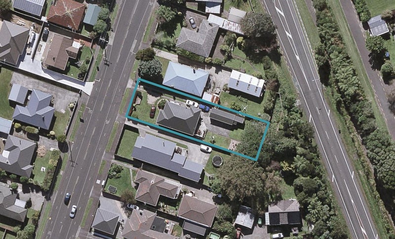 245 Coronation Avenue, Welbourn, New Plymouth - Carousel 1