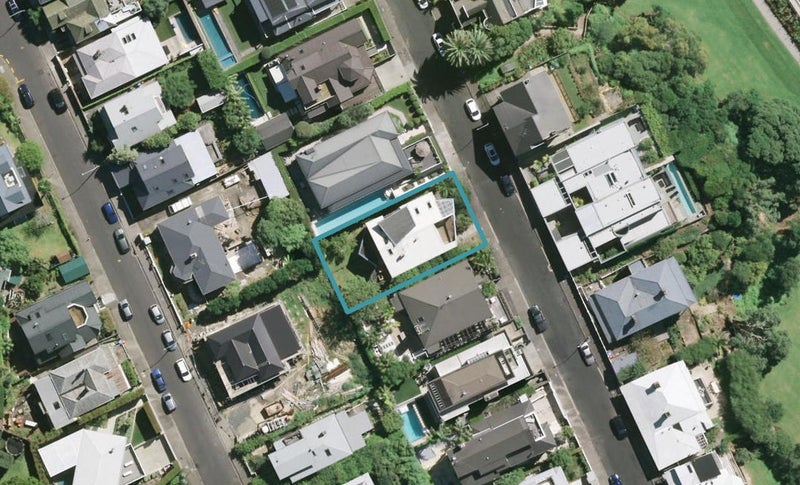 10 Ring Terrace, Saint Marys Bay, Auckland - Carousel 1