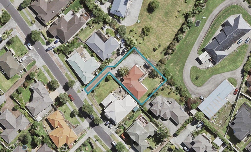 19 Basra Drive, Henderson, Auckland - Carousel 1