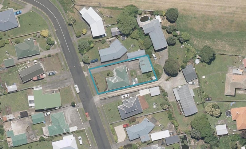 16 Tawhero Street, Gonville, Whanganui - Carousel 1