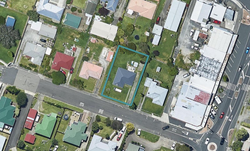 11 Kesteven Avenue, Parkvale, Tauranga - Carousel 1