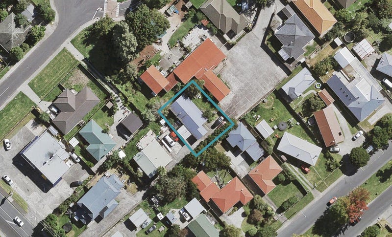 5A Don Buck Road, Henderson, Auckland - Carousel 1