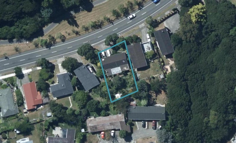 107 Spinnaker Drive, Whitby, Porirua - Carousel 1