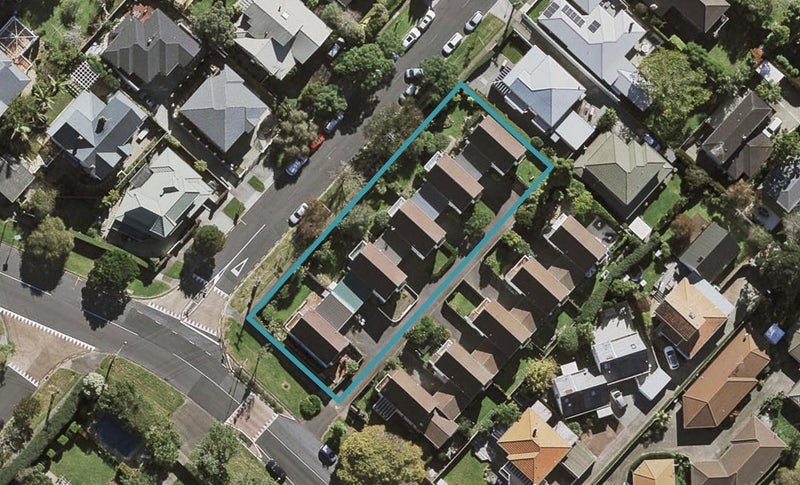 2/97 Wheturangi Road, Greenlane, Auckland - Carousel 1