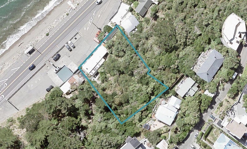 517C Marine Drive, Sunshine Bay, Lower Hutt - Carousel 1