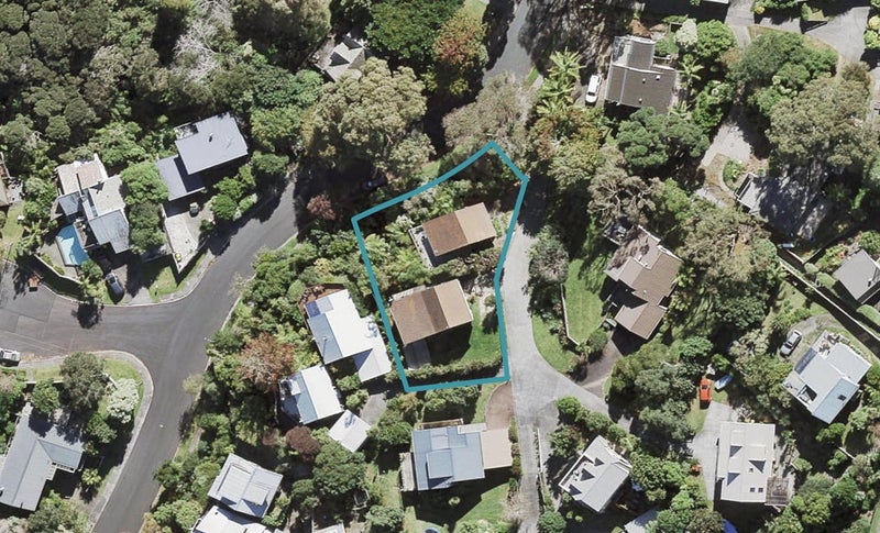 2/43 Brigantine DR, Beach Haven, Auckland  - Carousel 1