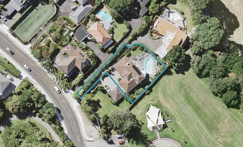 149 Beach Road, Castor Bay, Auckland - Carousel 1