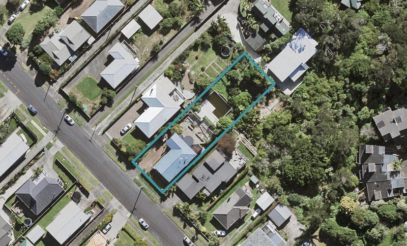 11 Beatrice Avenue, Hillcrest, Auckland - Carousel 1