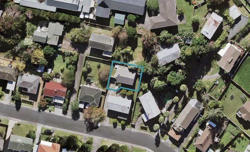 1/38 Donovan Avenue, Massey, Auckland - Carousel 1