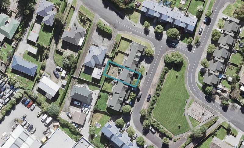 5 Standage Lane, Kelston, Auckland - Carousel 1