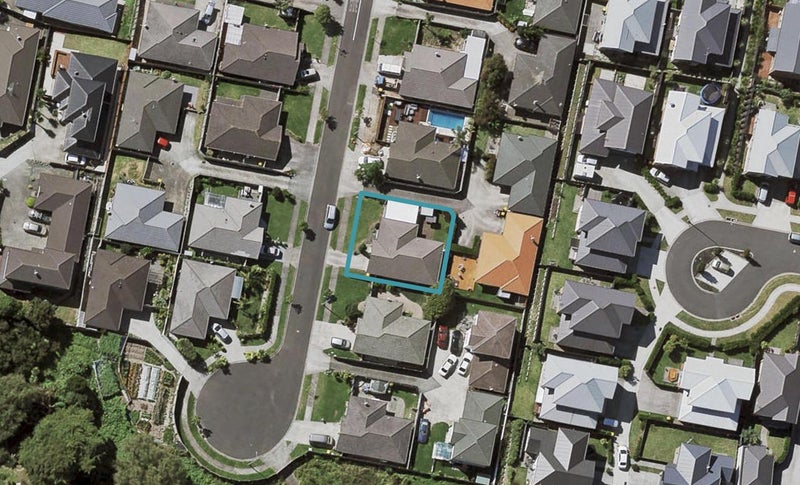 16 Genesis Place, Flat Bush, Auckland - Carousel 1