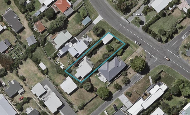 14 Te Moana Road, Waikanae Beach, Waikanae - Carousel 1