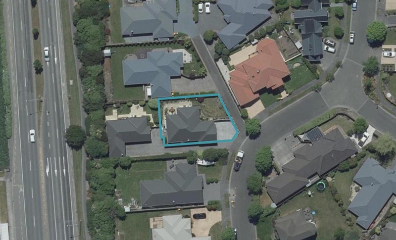 14 Baltimore Green, Shirley, Christchurch - Carousel 1