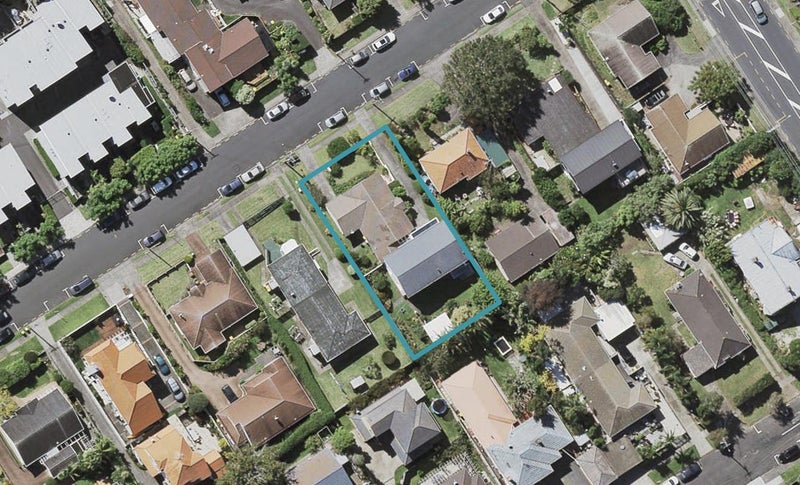 2/28 Byron Avenue, Takapuna, Auckland - Carousel 1